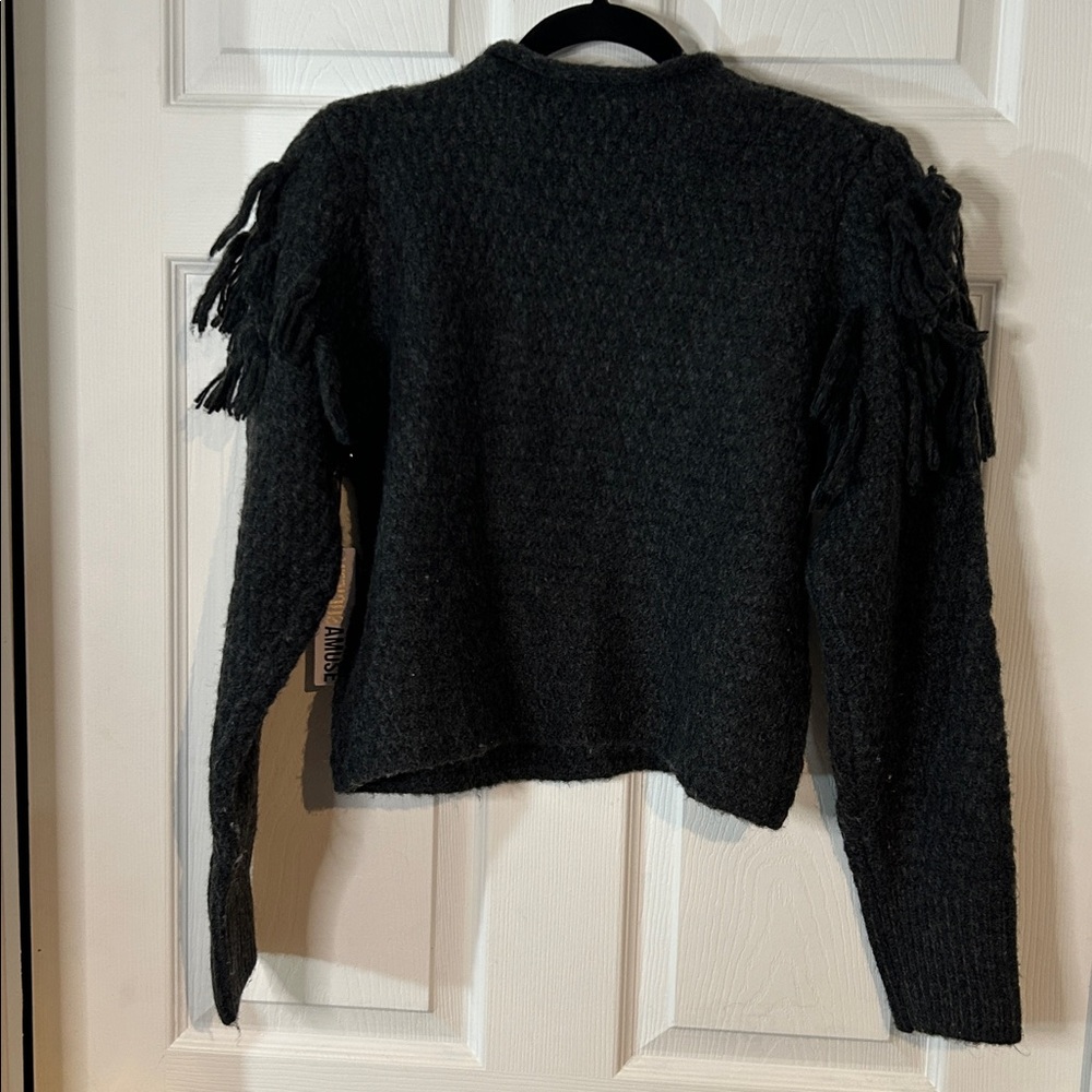 NWT SIZE Small Black/Grey Fringe Sweater - Picture 4 of 11